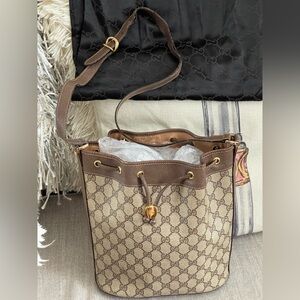 GUCCI 𝑉𝑖𝑛𝑡𝑎𝑔𝑒 MONOGRAM BUCKET DRAWSTRING BAG W/GUCCI DUST BAG🎬💯Authentic